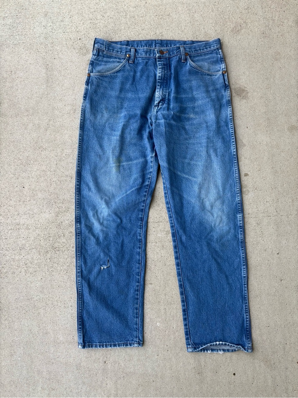 Vintage 90s Wrangler 31MWZ Made in USA Distressed Denim Jeans 36x30.5 High Rise - Picture 1 of 11